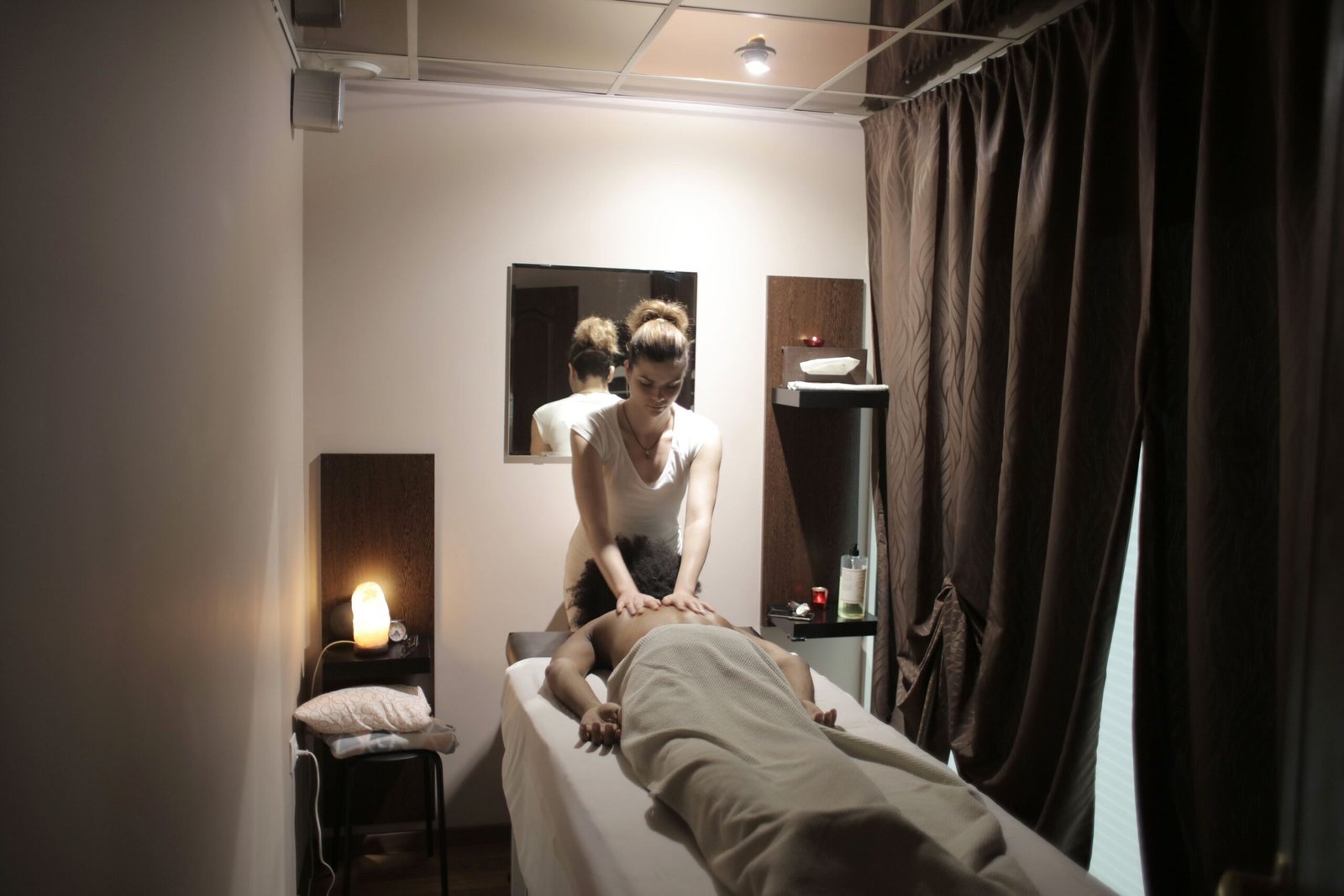 Ideias para Decorar Ambientes de Massagem com Elegância e Conforto